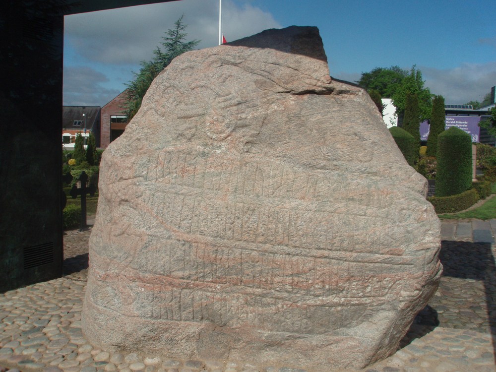 Dánsko: Jelling 4