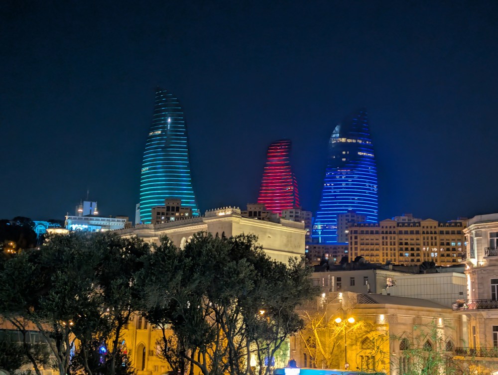 Ázerbájdžán: Baku, plamenné věže