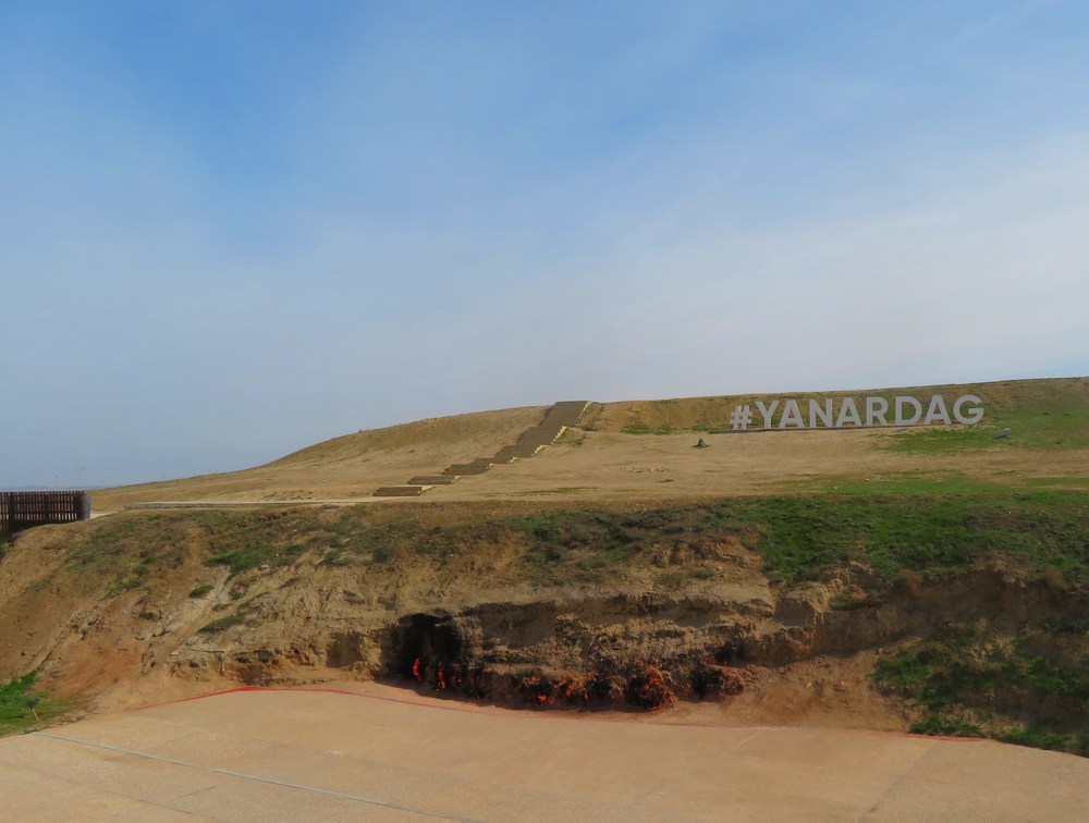 Ázerbájdžán: Yanardag 1